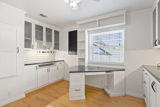 8646 Blue Jay Way, Citrus Heights, CA 95610