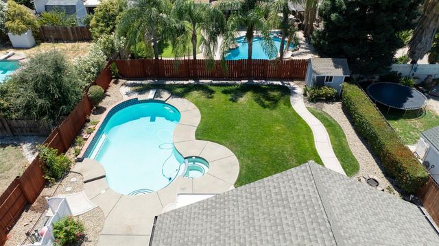 8646 Blue Jay Way, Citrus Heights, CA 95610