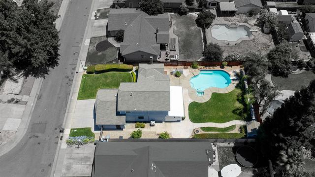 8646 Blue Jay Way, Citrus Heights, CA 95610