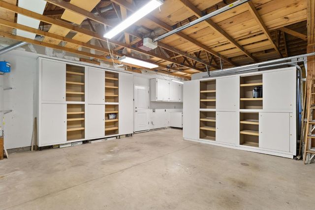 8646 Blue Jay Way, Citrus Heights, CA 95610
