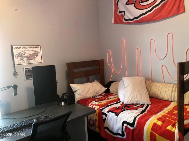 1839 W Elm Drive, Joplin, MO 64801