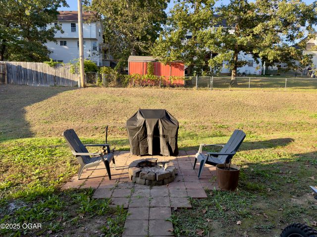 1839 W Elm Drive, Joplin, MO 64801