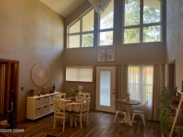 1839 W Elm Drive, Joplin, MO 64801