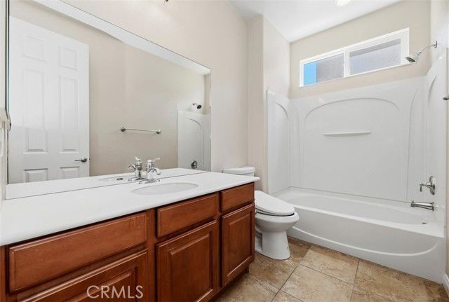 6734 Ruby Canyon, Eastvale, CA 92880
