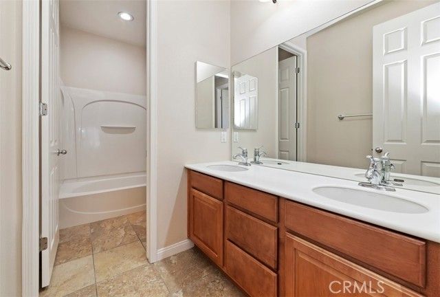 6734 Ruby Canyon, Eastvale, CA 92880