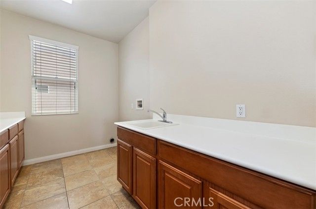 6734 Ruby Canyon, Eastvale, CA 92880
