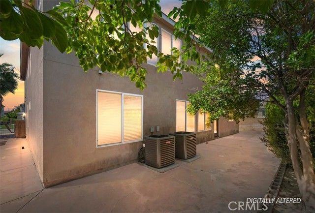 6734 Ruby Canyon, Eastvale, CA 92880