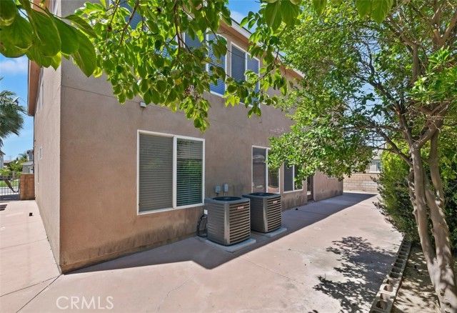 6734 Ruby Canyon, Eastvale, CA 92880