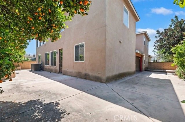 6734 Ruby Canyon, Eastvale, CA 92880