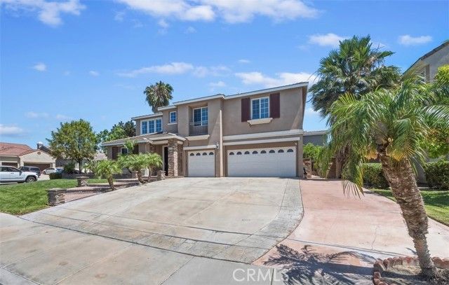 6734 Ruby Canyon, Eastvale, CA 92880