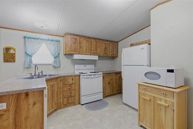 2235 Estelle Drive, Sulphur, LA 70663