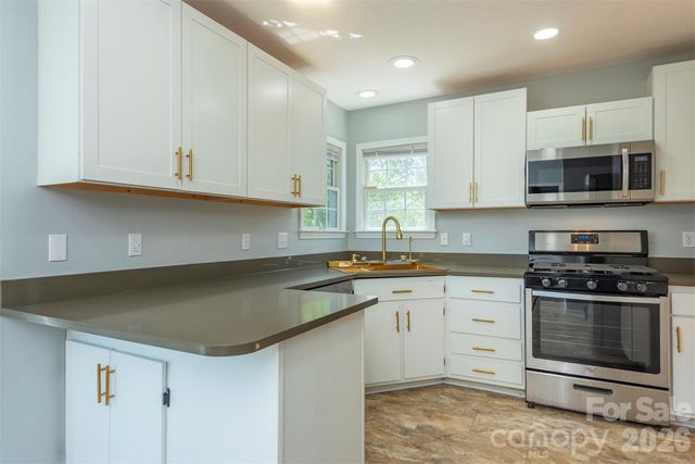23 Westmont Drive, Asheville, NC 28806
