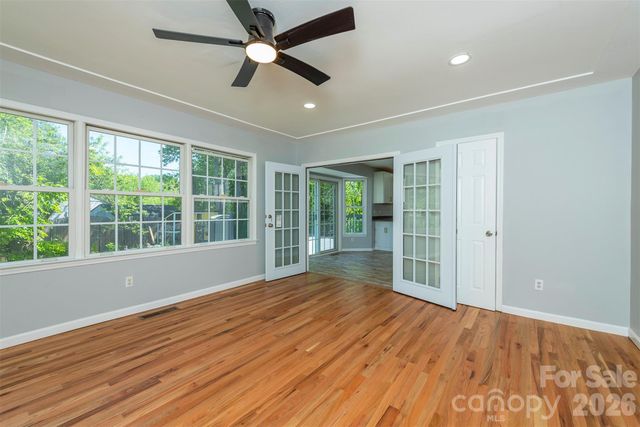 23 Westmont Drive, Asheville, NC 28806