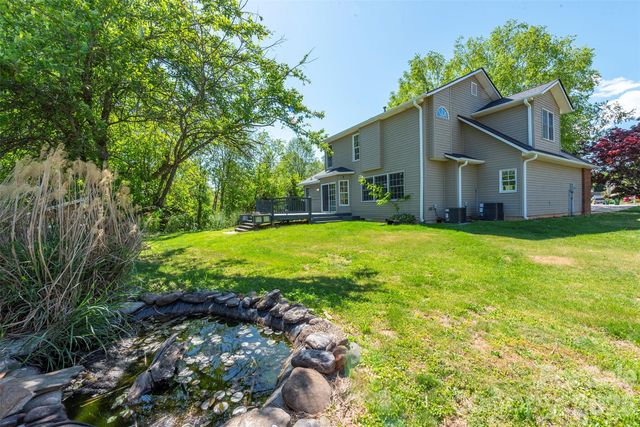 23 Westmont Drive, Asheville, NC 28806