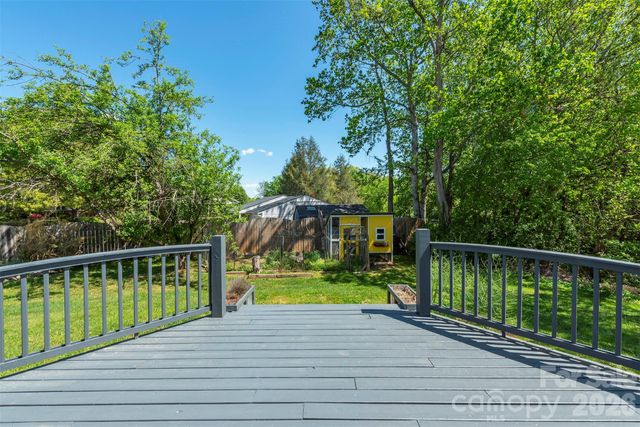 23 Westmont Drive, Asheville, NC 28806