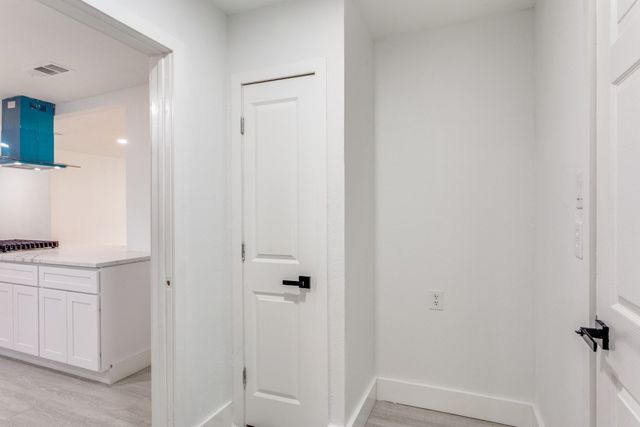 3801 Brookhaven Circle, Fort Worth, TX 76109