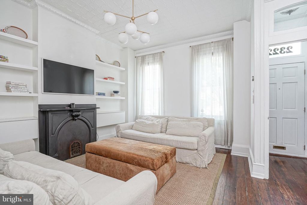 2322 FITZWATER ST, PHILADELPHIA, PA 19146 — photo 4