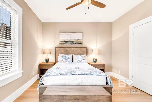 951 W Lagoon Avenue NN, Gulf Shores, AL 36542