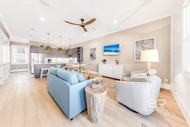 951 W Lagoon Avenue NN, Gulf Shores, AL 36542