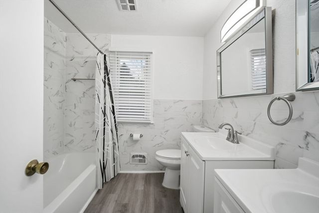 181 Beauchamp Terrace, Chicopee, MA 01020