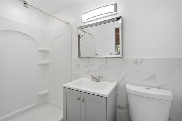 181 Beauchamp Terrace, Chicopee, MA 01020