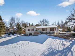 18N741 WestHill Road, Dundee, IL 60118