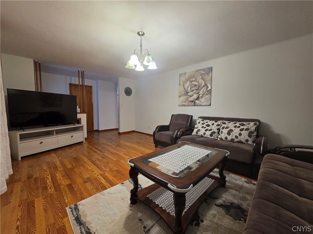 515 Locust Drive, Utica, NY 13502