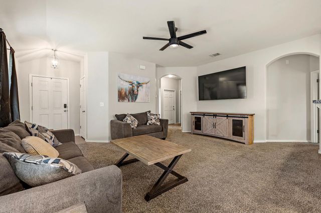 173 Painted Desert LN, Buda, TX 78610