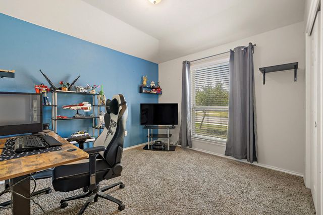 173 Painted Desert LN, Buda, TX 78610
