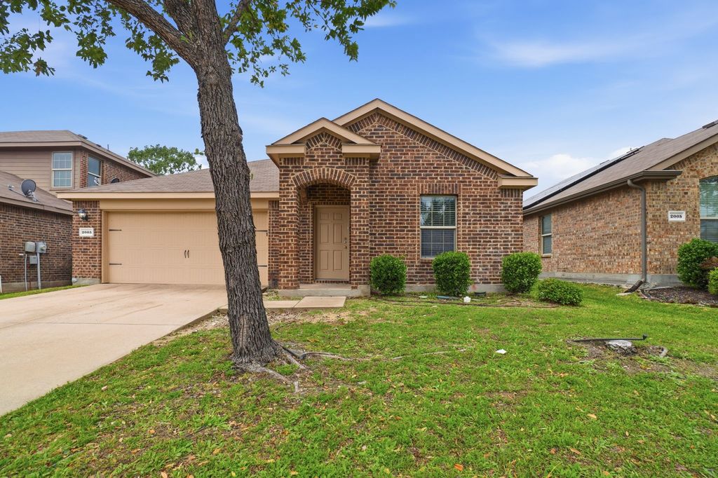2003 Zavala, Forney, TX 75126