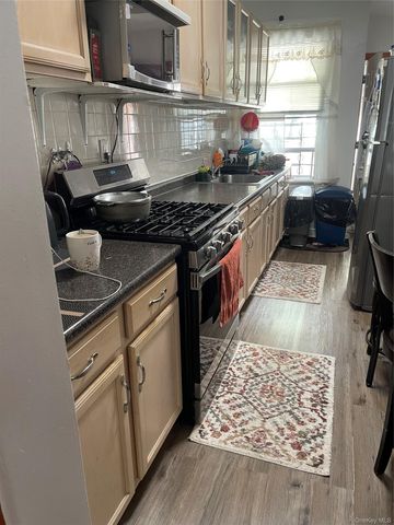 10461 Atlantic Avenue, Richmond Hill, NY 11418