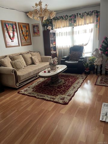 10461 Atlantic Avenue, Richmond Hill, NY 11418