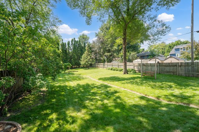 710 10th Street NW, Rochester, MN 55901