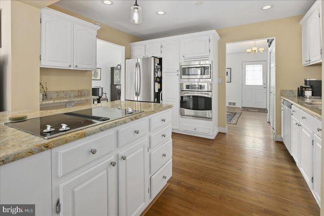 4008 SULGRAVE DR, Alexandria, VA 22309