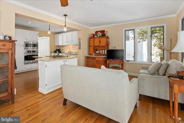 4008 SULGRAVE DR, Alexandria, VA 22309