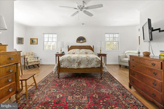 4008 SULGRAVE DR, Alexandria, VA 22309