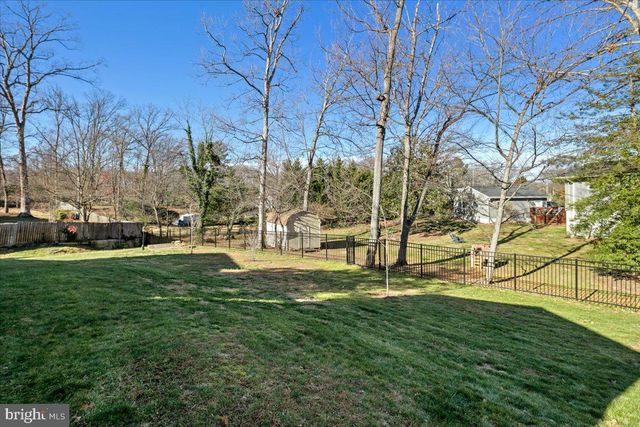 4008 SULGRAVE DR, Alexandria, VA 22309