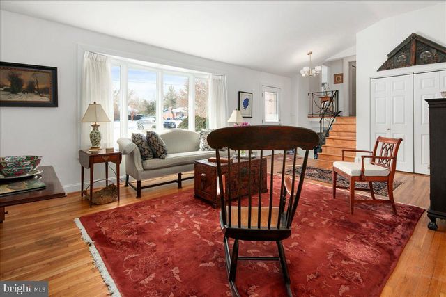 4008 SULGRAVE DR, Alexandria, VA 22309