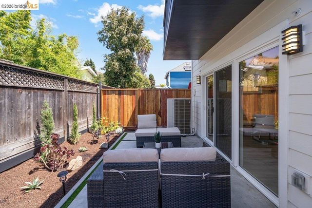 732 26th Street, Oakland, CA 94612