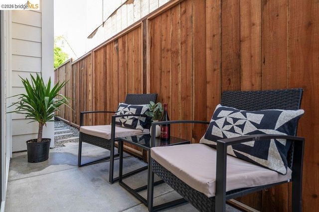 732 26th Street, Oakland, CA 94612