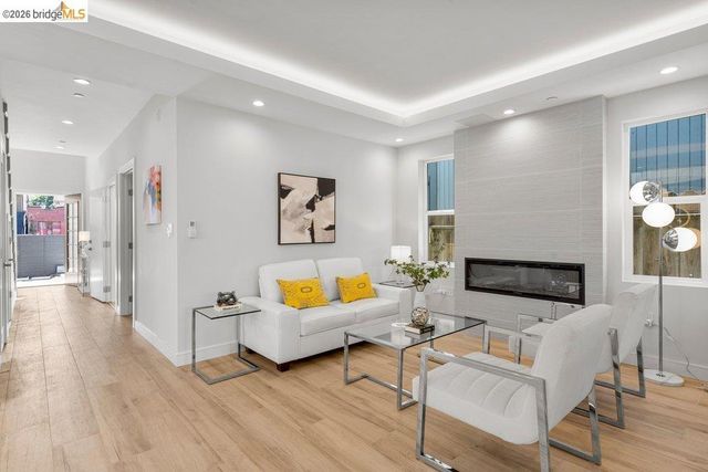 732 26th Street, Oakland, CA 94612