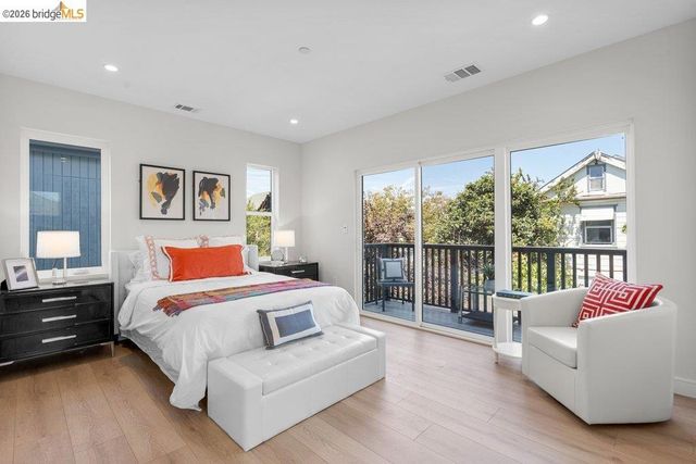 732 26th Street, Oakland, CA 94612