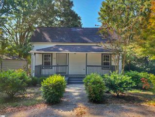 220 Woodruff Street, Woodruff, SC 29388