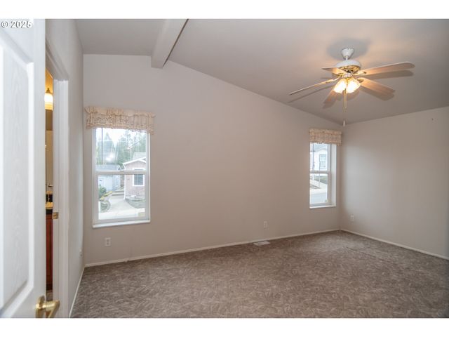 115 SAMANTHA Way, Canyonville, OR 97417