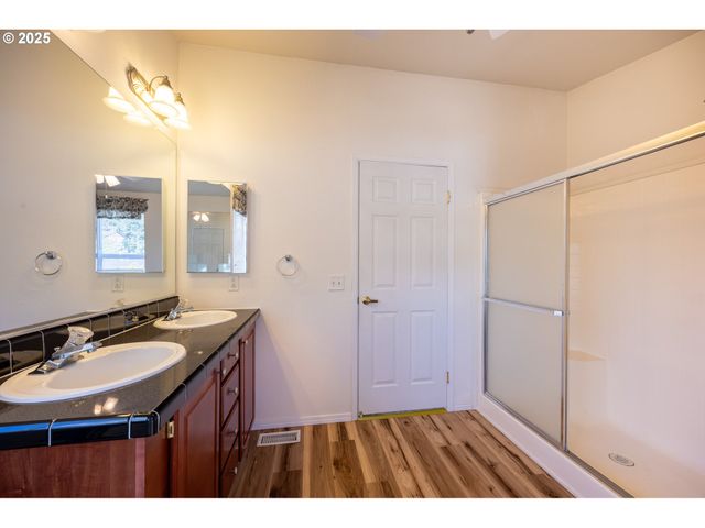 115 SAMANTHA Way, Canyonville, OR 97417