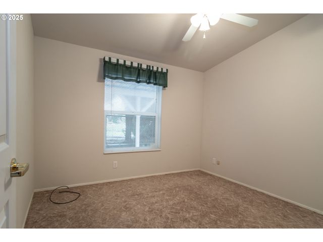 115 SAMANTHA Way, Canyonville, OR 97417