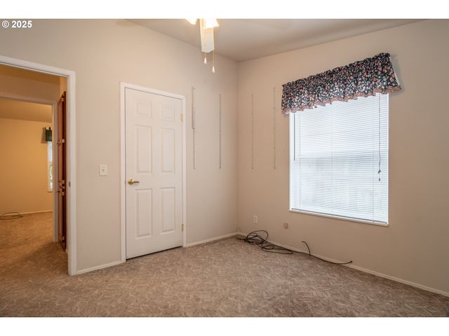 115 SAMANTHA Way, Canyonville, OR 97417