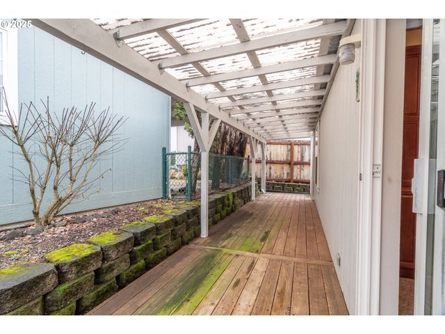 115 SAMANTHA Way, Canyonville, OR 97417