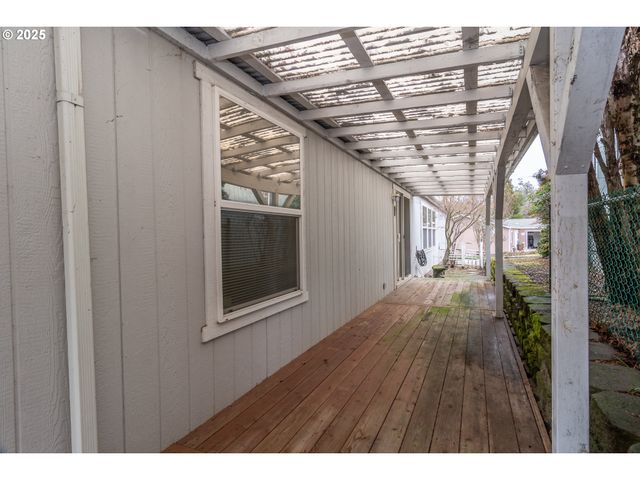 115 SAMANTHA Way, Canyonville, OR 97417