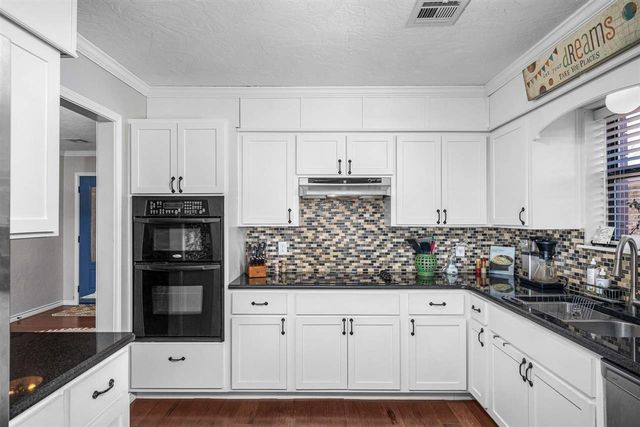 2509 NE Heritage Creek Dr, Lawton, OK 73507